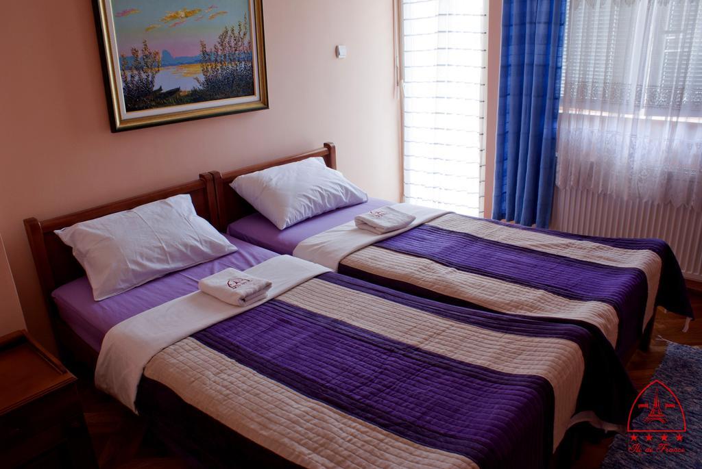 Vila Ile de France Novi Sad Exterior foto