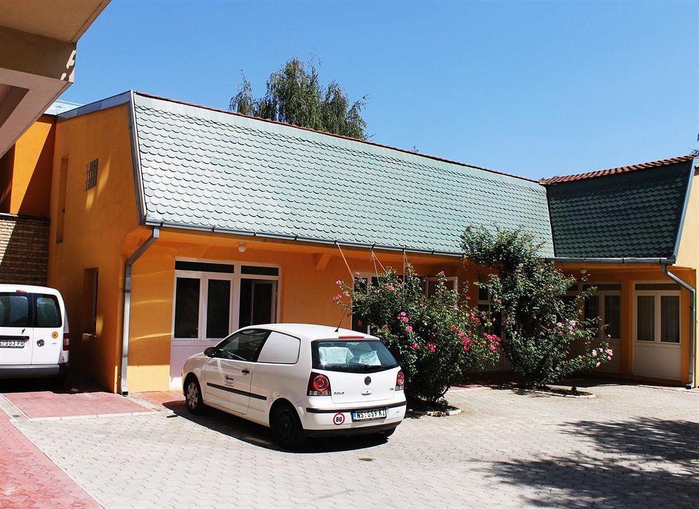 Vila Ile de France Novi Sad Exterior foto